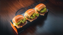 [32] BEEF SLIDER سلايدر لحم